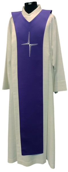 violettes Scapulier mit silbernem Kreuz